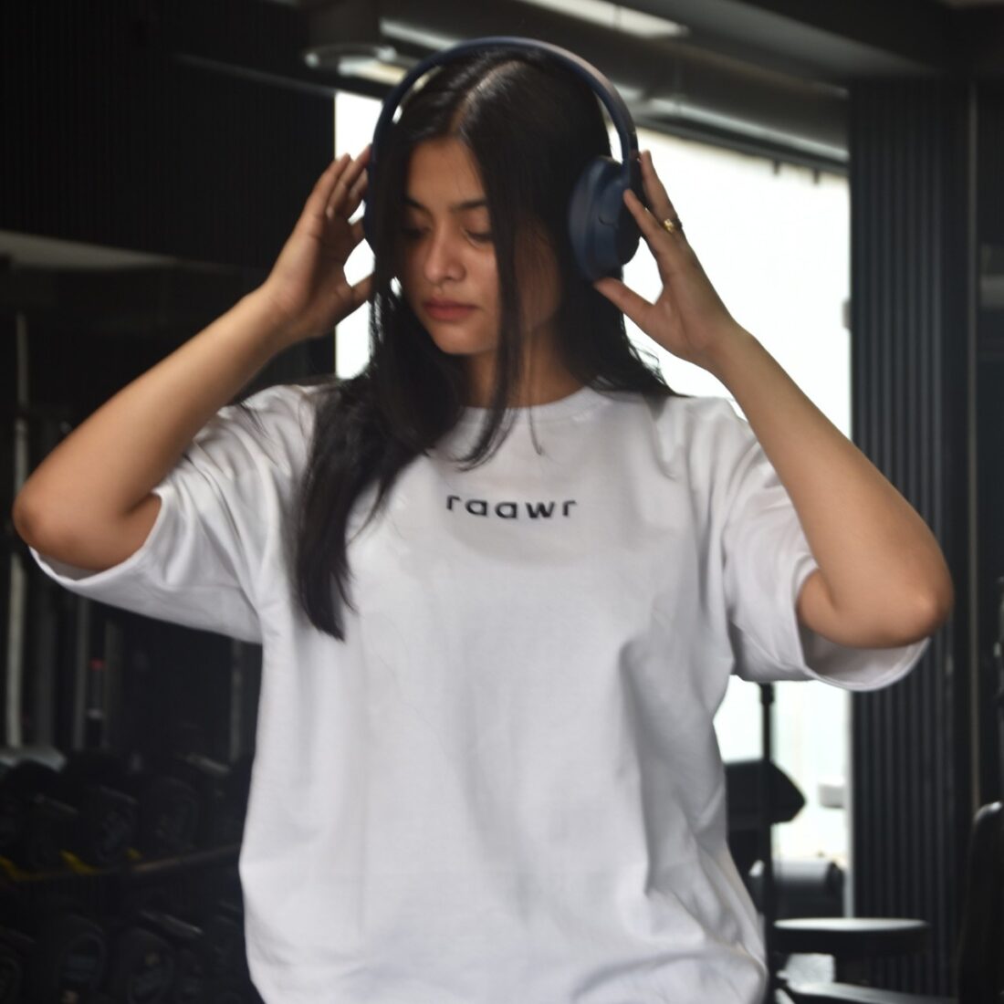 CRYING AT THE GYM OVERSIZED T-SHIRT